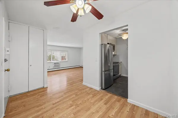 42 Richmond BLVD #3A, Ronkonkoma, NY 11779