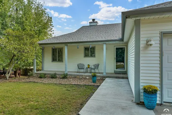 206 Tumbleweed DR, Lawrence, KS 66049