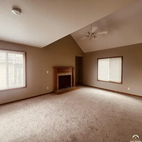4513-15 Freedom Creek ST, Lawrence, KS 66049