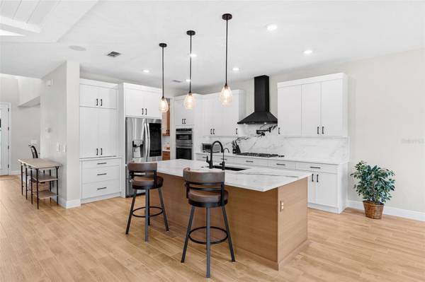 1072 PANDO LOOP, Orlando, FL 32824
