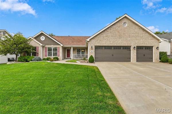 409 Mannington DR, St Peters, MO 63376