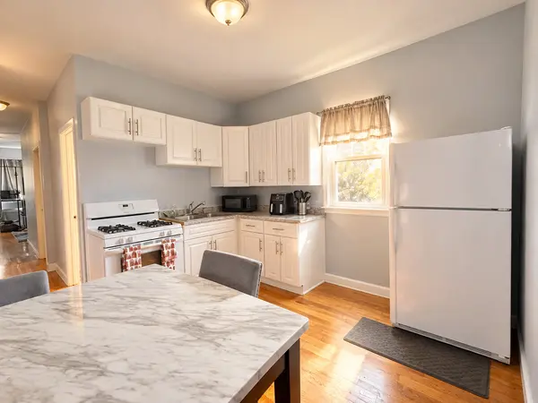 7844 S Greenwood AVE, Chicago, IL 60619