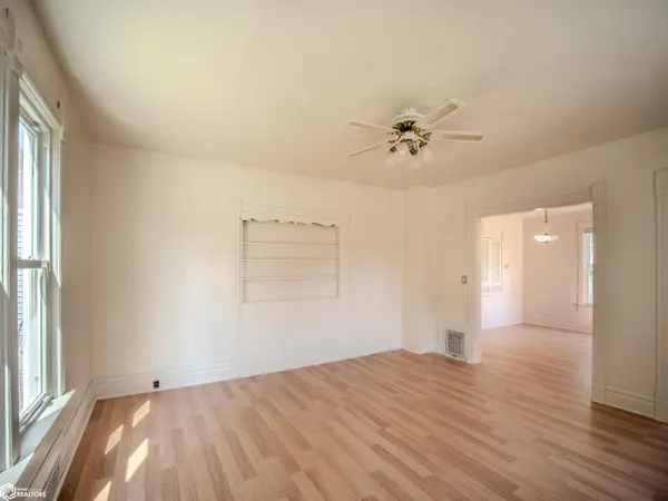 546 S 4th ST, Forest City, IA 50436