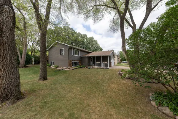 1513 32nd AVE N, Saint Cloud, MN 56303