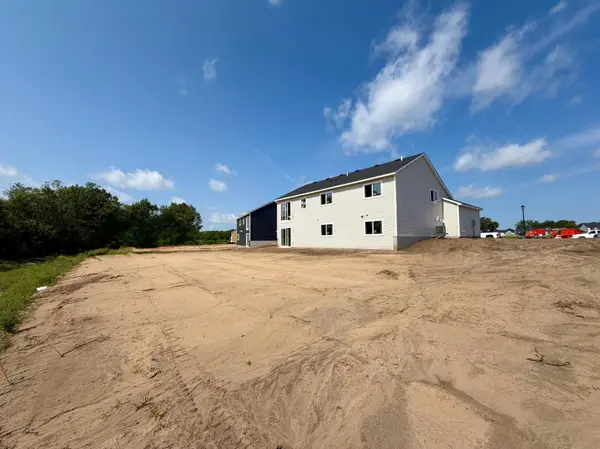 37528 Greenway AVE, North Branch, MN 55056