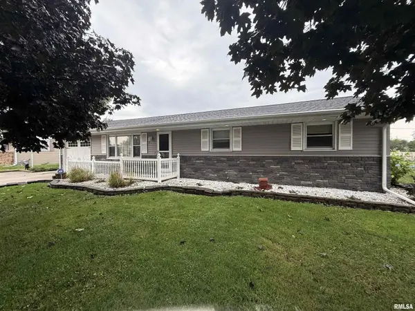 7 S 17TH AVE, Canton, IL 61520