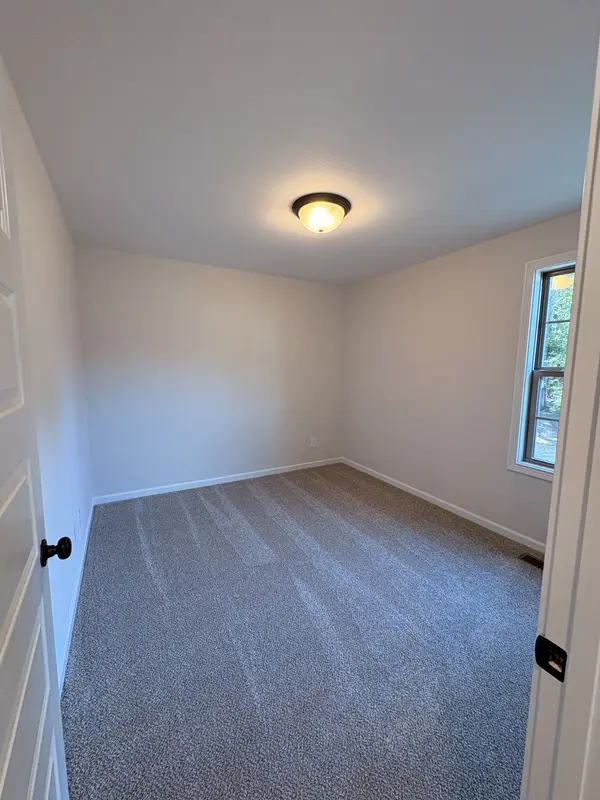 330 Tisha Ct, Clarksville, TN 37042