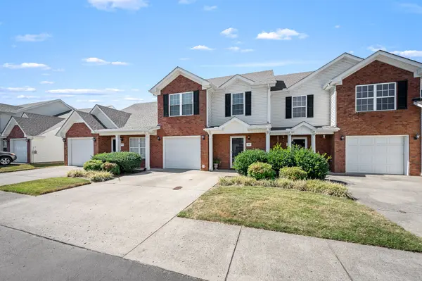 933 Wolves Den Pl, Murfreesboro, TN 37128