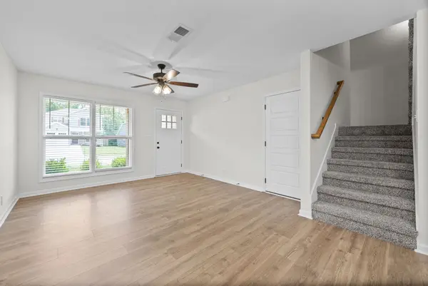 412 Hillside Dr, Clarksville, TN 37040