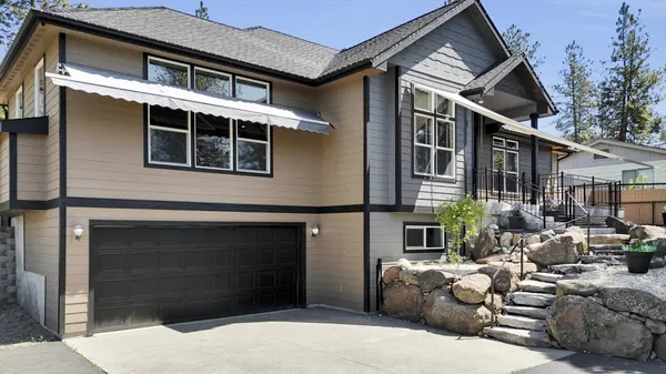 125 E Franklin Dr, Nine Mile Falls, WA 99026