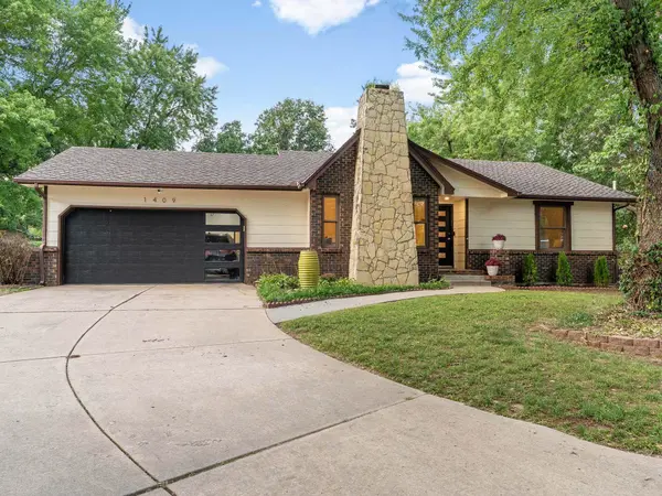 1409 N Wagon Wheel Ct, Derby, KS 67037