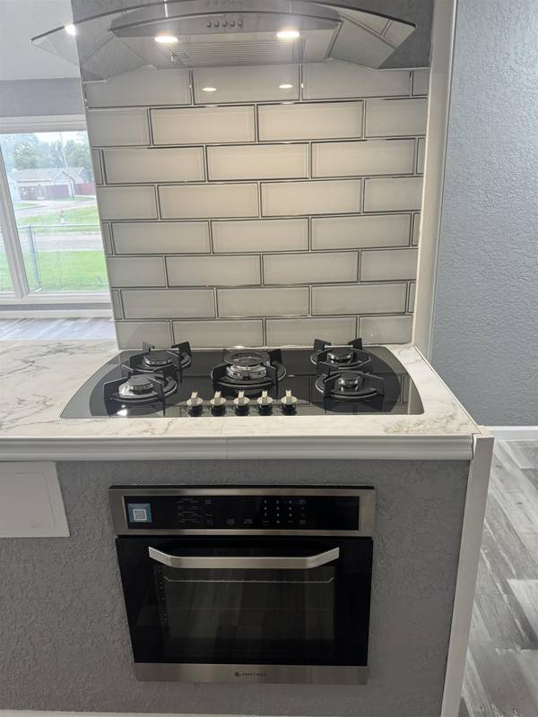 2804 S Everett, Wichita, KS 67217