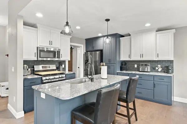 1163 E Headley ST, Springfield, MO 65803