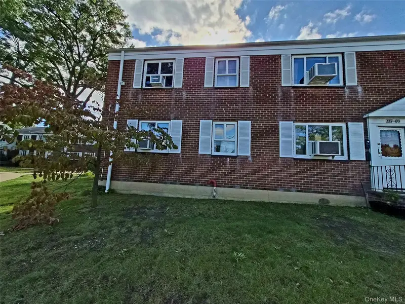 227-08 Hillside AVE #Upper, Queens Village, NY 11427