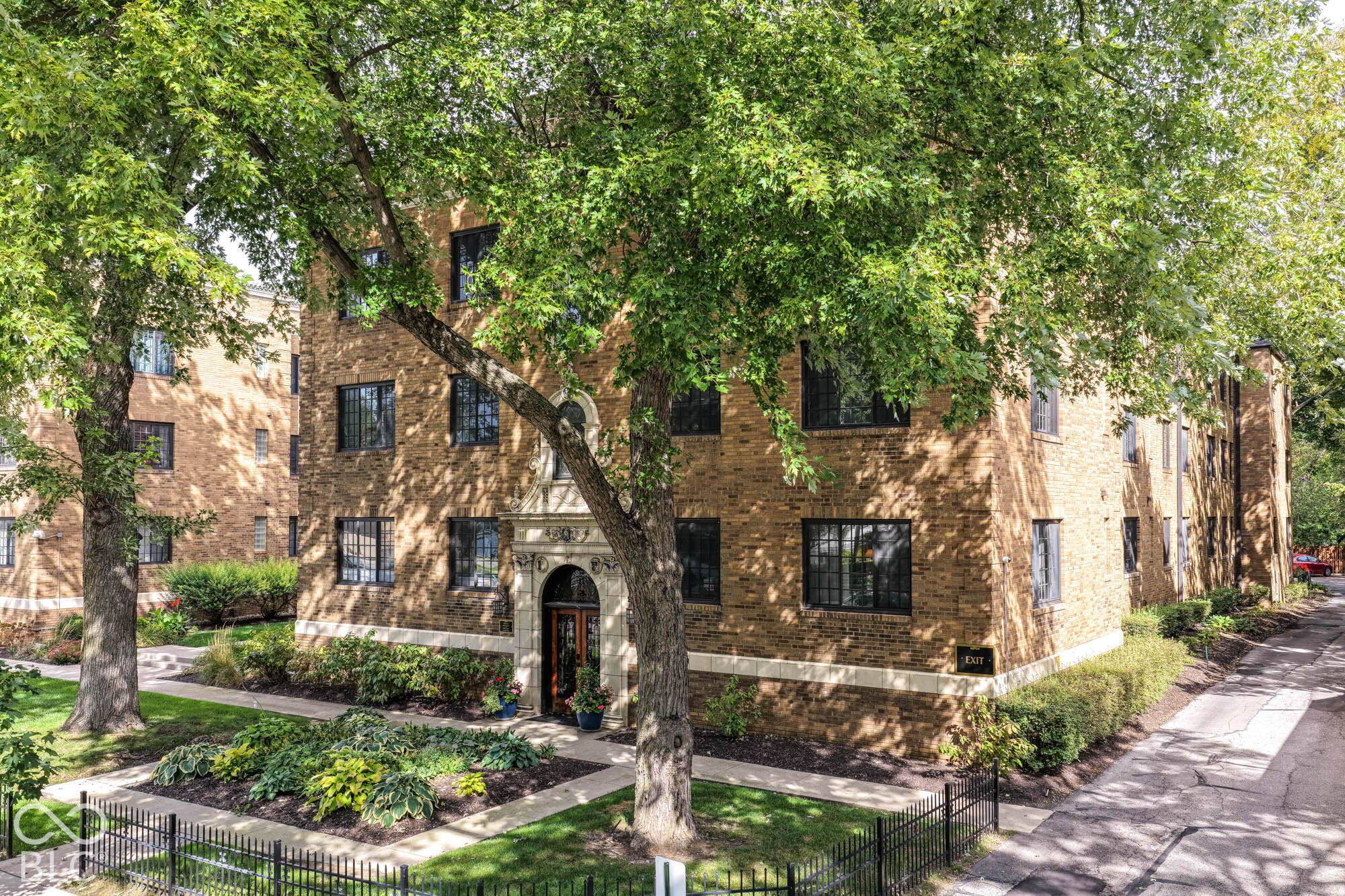 5347 N College AVE #301, Indianapolis, IN 46220