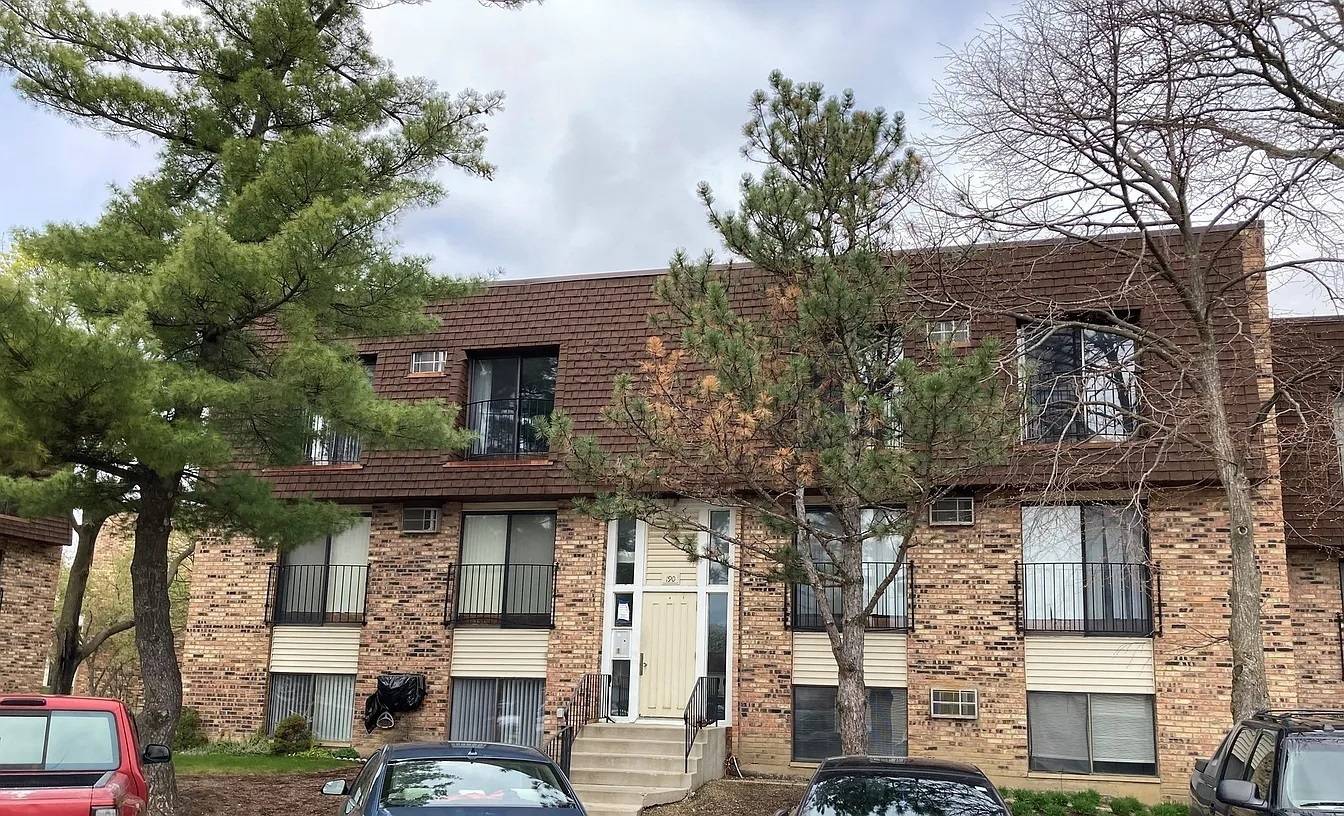 190 S Waters Edge DR #302, Glendale Heights, IL 60139