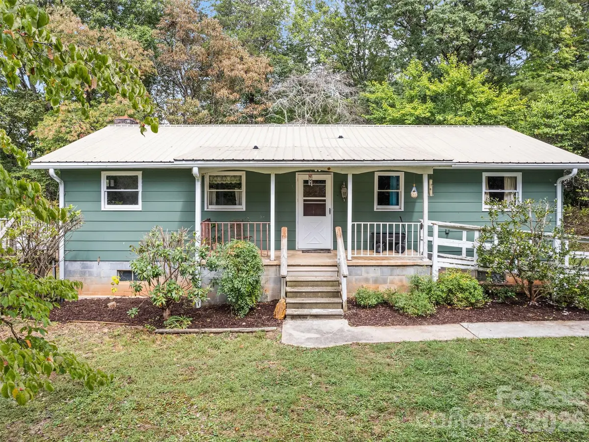 177 Mica RDG, Sylva, NC 28779