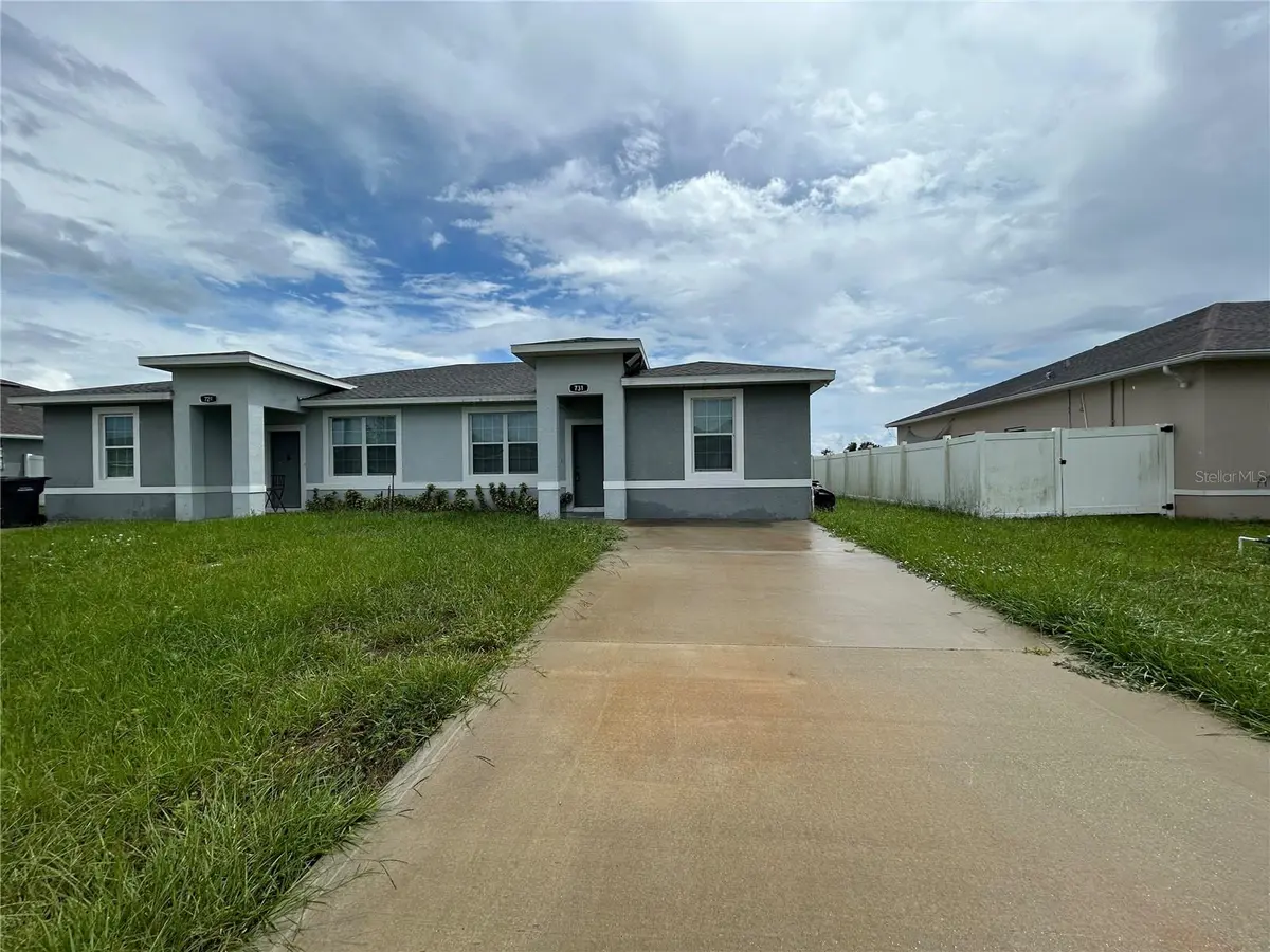 731 DESMOINES, Poinciana, FL 34759