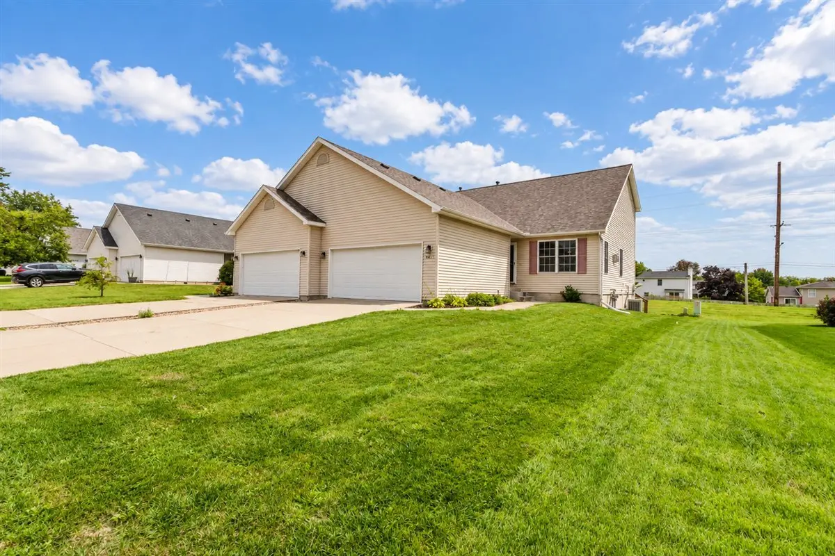 603 Wildberry DR, Normal, IL 61761