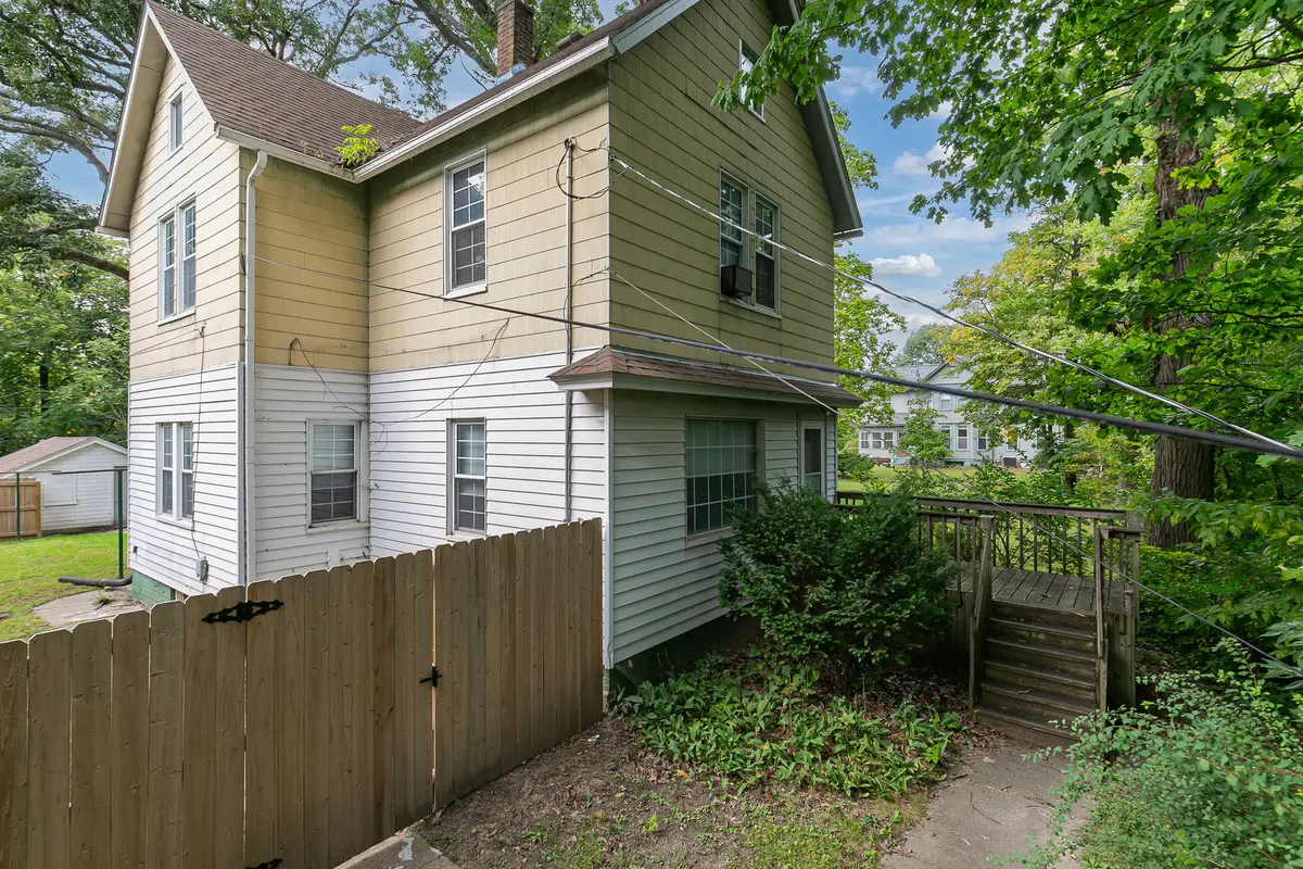 719 3RD ST, Moline, IL 61265