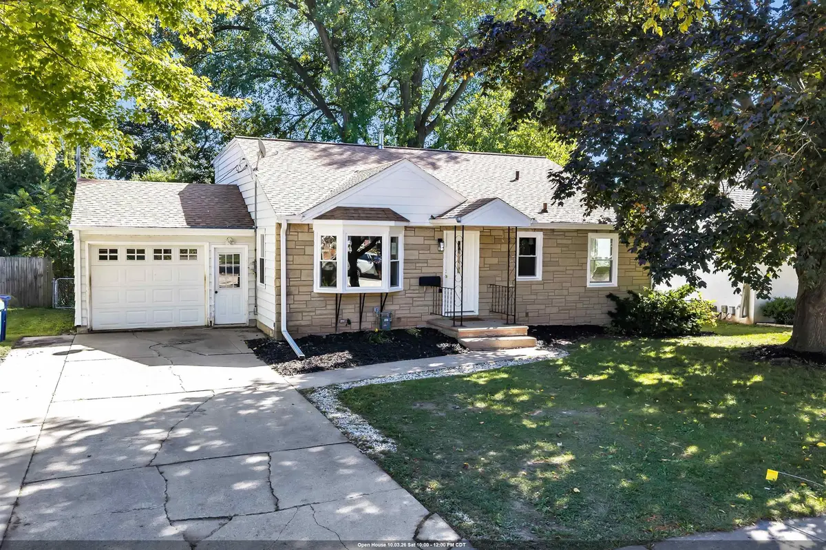 1017 RAYMOND ST, Green Bay, WI 54304