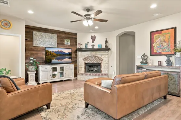 320 Fort Cobb WAY, Georgetown, TX 78628