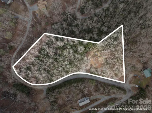 1443 Old Mill RD #8/9, Hendersonville, NC 28792
