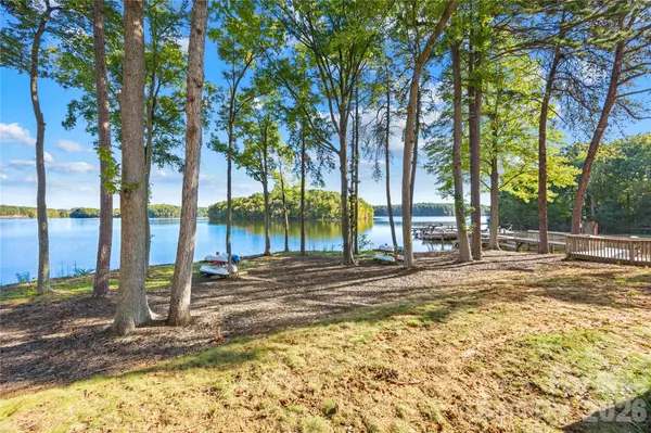 915 Northeast DR #22, Davidson, NC 28036