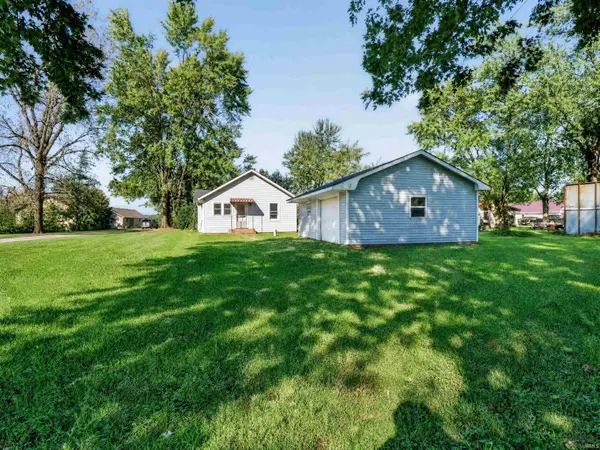 4580 W E DR, Albion, IN 46701-9437