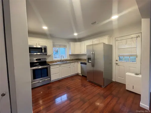 368 Ontario ST, Ronkonkoma, NY 11779