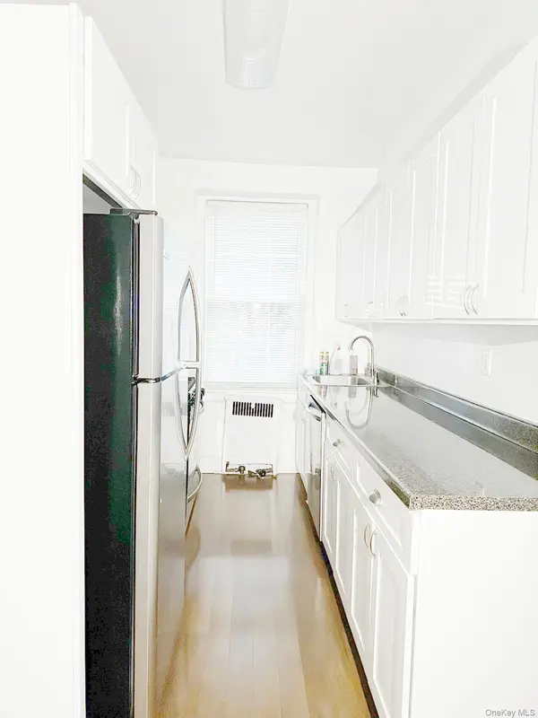 11007 73rd RD, Forest Hills, NY 11375