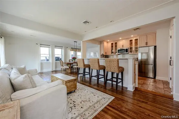 30 Buffalo AVE, East Atlantic Beach, NY 11561