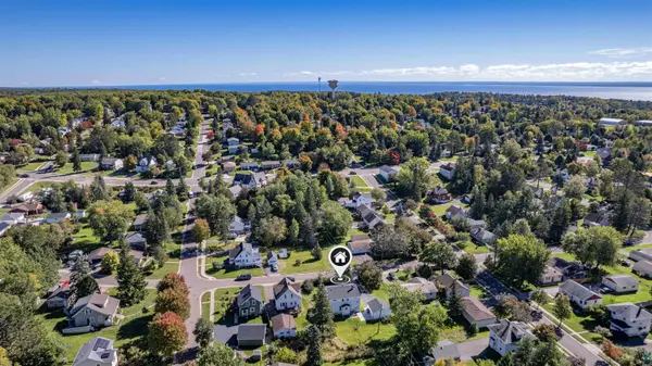 3715 Rendle Ave, Duluth, MN 55803