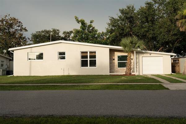 2464 WARNE ST, Port Charlotte, FL 33952