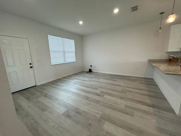 731 DESMOINES, Poinciana, FL 34759