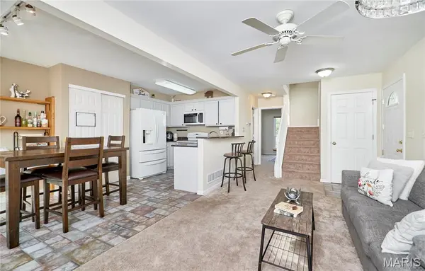 16500 Victoria Crossing DR, Wildwood, MO 63040