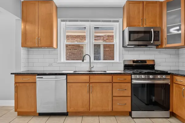 3953 N Oleander AVE #1, Chicago, IL 60634