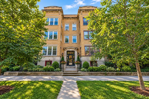 5330 S Hyde Park BLVD #1S, Chicago, IL 60615