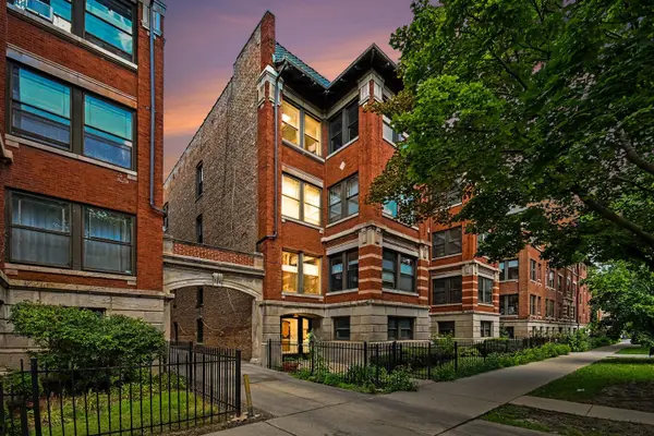 1140 E Hyde Park BLVD #3D, Chicago, IL 60615