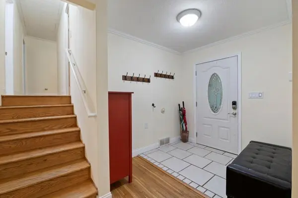9045 Inver Grove TRL, Inver Grove Heights, MN 55076