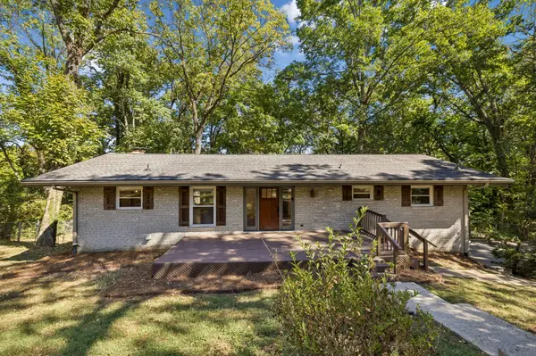 920 Rodney Dr, Nashville, TN 37205