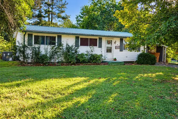 226 George Bates Rd, Benton, TN 37307