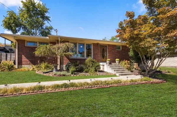 904 Mitchell Rd, Nashville, TN 37206