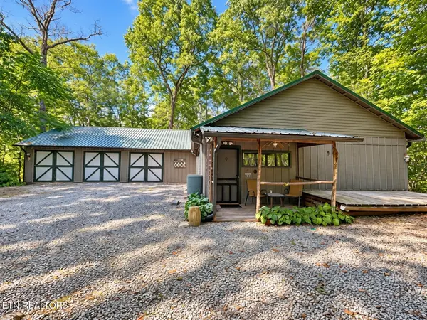 340 Cleggan Drive, Crossville, TN 38572