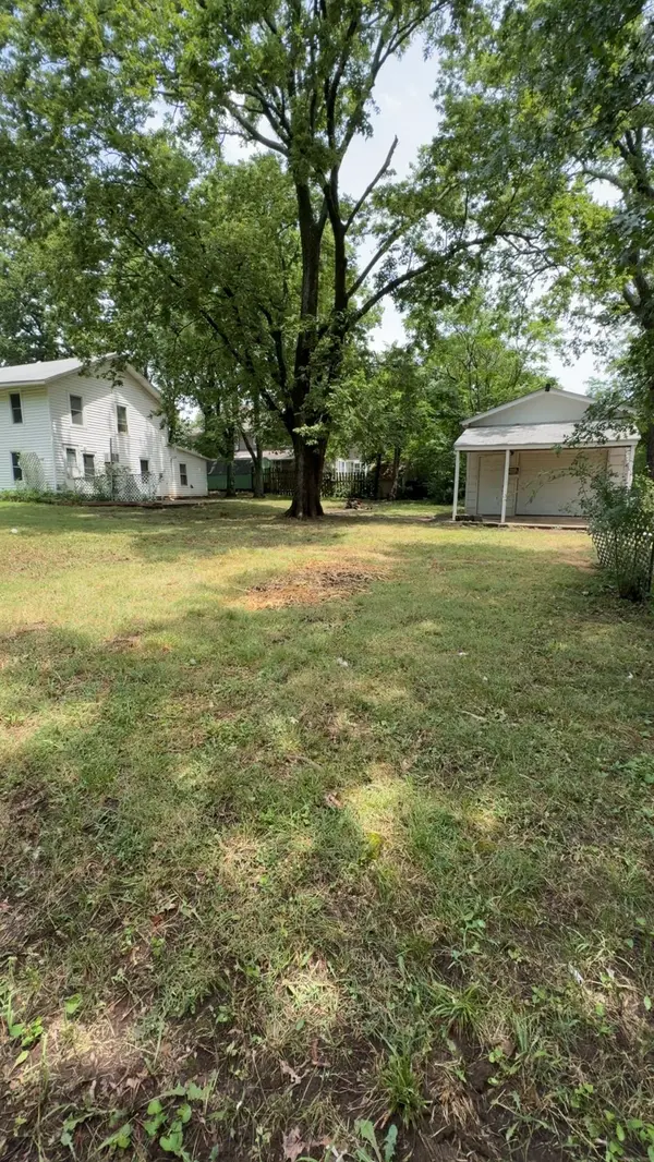 311 W Towanda, El Dorado, KS 67042