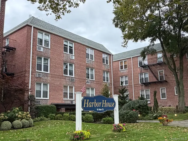 16 Main ST #J-2, East Rockaway, NY 11518