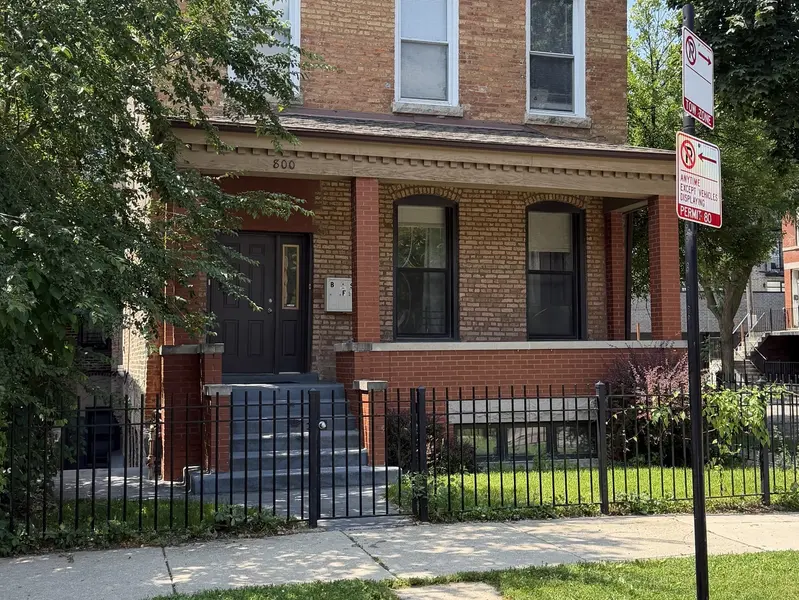 800 S Claremont AVE #Garden, Chicago, IL 60612