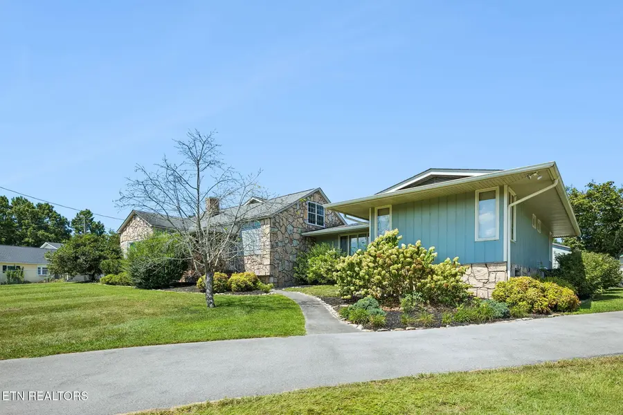 8005 Corryton Luttrell Rd, Corryton, TN 37721