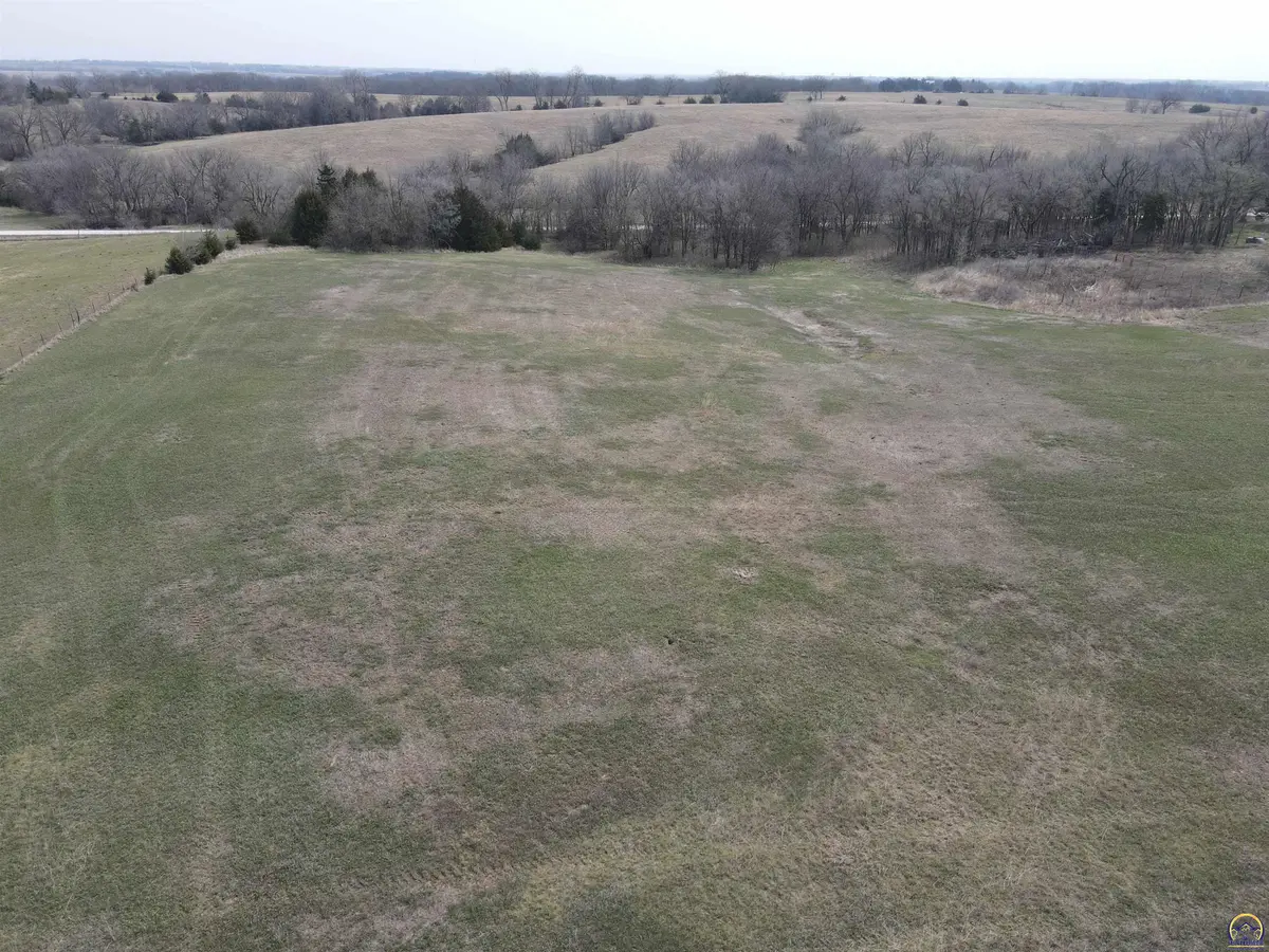 00000 M RD, Holton, KS 66436