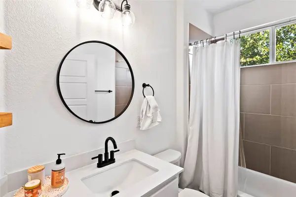 1412 Casa DR, Austin, TX 78745
